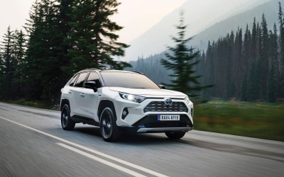 Το Toyota RAV4 έφτασε τις 10 εκατομμύρια πωλήσεις! (video)