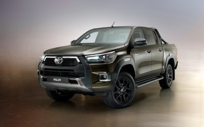 Νέο Toyota Hilux: Δείχνει και είναι ακόμη πιο ικανό 