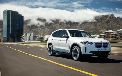 Το ηλεκτρικό SUV BMW iX3: Στην Ελλάδα το 2021 (video)
