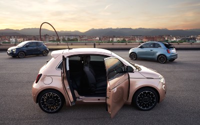 Νέα έκδοση με τρίτη πόρτα για το ηλεκτρικό Fiat 500 (video)
