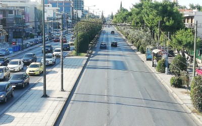 Αθήνα: Πόσο έρημη ήταν την πρώτη εργάσιμη με lockdown (Φωτογραφίες)