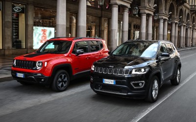 Αποκτήστε τα υβριδικά Renegade και Compass με έκπτωση και δώρο τον οικιακό φορτιστή