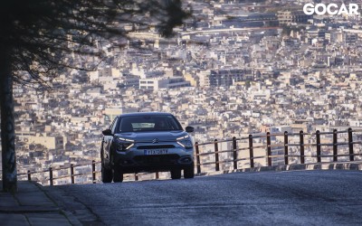 Δοκιμή: Citroen e-C4 C-Cross - Επίκεντρο