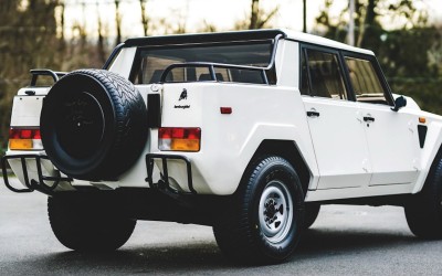 Κόλλησες στο χιόνι με το Range Rover σου; Πάρε μια Lamborghini (Video)