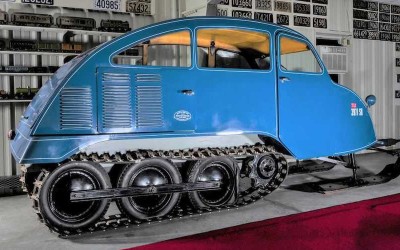 7-θέσιο snowmobile, με 8κύλινδρο κινητήρα, από την δεκαετία του ’40, βγαίνει σε δημοπρασία