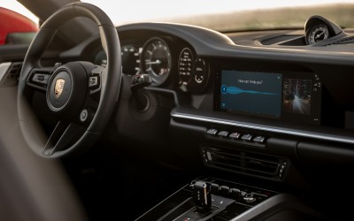 Σε νέο, ψηφιακό κόσμο πετάει η Porsche 