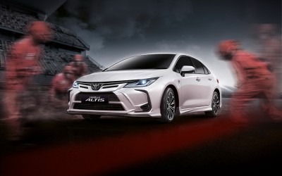 Νέα «επιθετική» περιβολή από την Toyota για το Corolla sedan