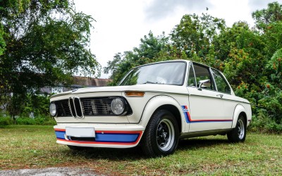 Πόσα θα έδινες για αυτή την τέλεια BMW 2002 tii;