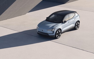 Volvo: Οδηγώντας τις εξελίξεις και στην ηλεκτροκίνηση