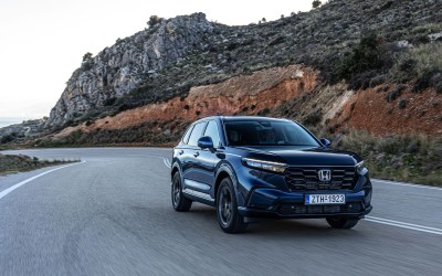 Δοκιμή Honda CR-V e:HEV 2.0 184 PS AWD: Μοντέρνα οικογένεια