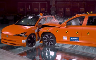 H Volvo τράκαρε το EX30 με το EX90 - Ποιος είναι ο νικητής;