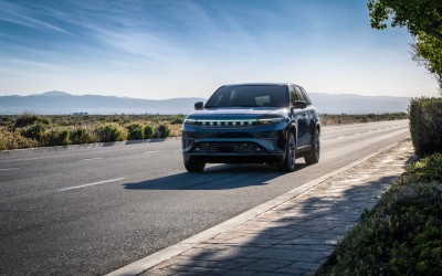 Αυτό είναι το Jeep Wagoneer S – Το πιο γρήγορο Jeep που φτιάχτηκε ποτέ
