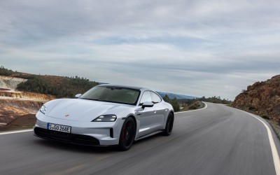 Porsche Taycan: Το αυτοκίνητο που υφαίνει όνειρα 