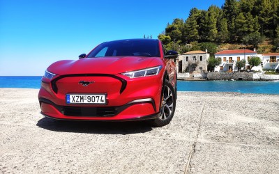 Απόδραση express με Ford Mustang Mach-e, σε μυστικό παράδεισο και διαδρομή-απόλαυση!