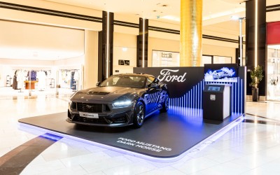 Στην Ελλάδα η εκθαμβωτική Ford Mustang των 454 PS - Την έβαλαν σε εμπορικό κέντρο