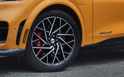 Tα τέσσερα Ford που μπορείς να αποκτήσεις με επιτόκιο 4,9% και 8 χρόνια εγγύηση! 