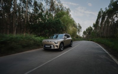 To βραβευμένο τεχνολογικά προηγμένο SUV – Τώρα με όφελος 7.500 ευρώ! 