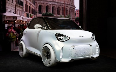 Αποστολή στη Ρώμη: Το θρυλικό fortwo επιστρέφει ως smart #2 – Το είδαμε από κοντά