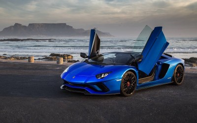 Γιατί οι πόρτες των Lamborghini ανοίγουν προς τα πάνω - Έτσι ξεκίνησαν όλα