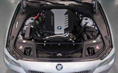 Ο κινητήρας-θαύμα της BMW με τα 4 turbo - Diesel με περισσότερη ροπή από M5