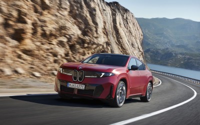 Αυτή είναι η νέα BMW iX4 - Έχει πρώτη τιμή 71.890 ευρώ