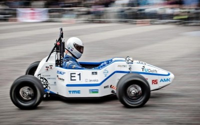 Σπουδαστές σπάνε το ρεκόρ των 0-100km/h σε ηλεκτρικό

