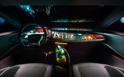 Oθόνη προβολής το ταμπλό στο Opel Monza Concept

