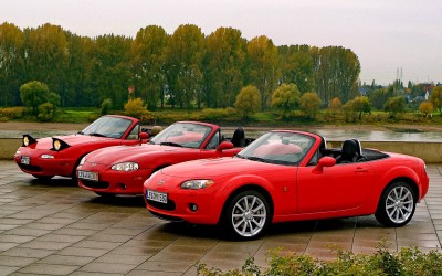 Οι 3 γενιές του Mazda MX-5