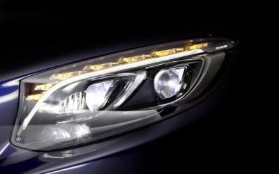 Mercedes-Benz: Η νέα γενιά φώτων LED

