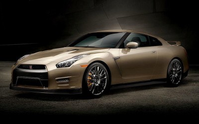 Η χρυσή επετειακή έκδοση του Nissan GT-R