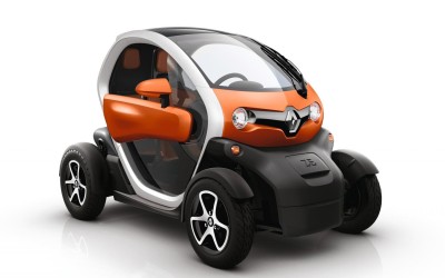 14χρονα οδηγούν νόμιμα το Renault Twizy