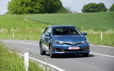 Οδηγούμε Νέο Toyota Auris
