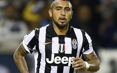 O Arturo Vidal καταστρέφει τη Ferrari του