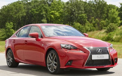 Νέο Lexus IS 200t