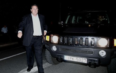 Πόσο καίει το Hummer του Π.Καμμένου;