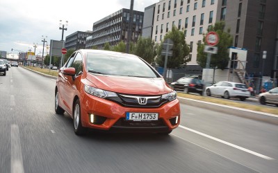 ΟΔΗΓΟΥΜΕ: Νέο Honda Jazz 1.3 2015