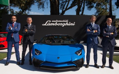 Αποκάλυψη της Lamborghini Aventador SV Roadster