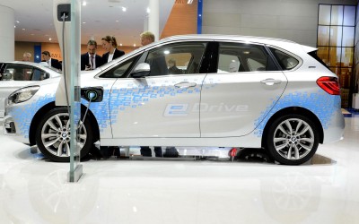 Νέα BMW 225xe plug-in hybrid