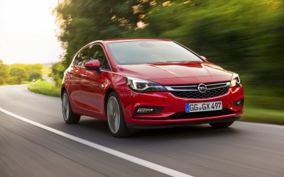 ΟΔΗΓΟΥΜΕ νέο OPEL ASTRA 2015