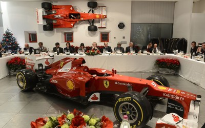 Ευχές και ‘πολιτικά’ μηνύματα από την Ferrari (video)
