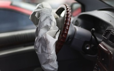 Mercedes-Benz: Ανάκληση 840.000 ΙΧ και van

