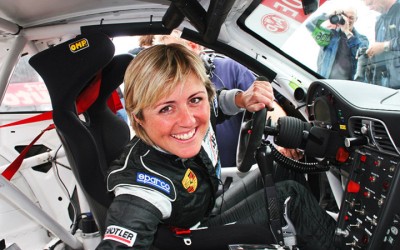 Η Sabine Schmitz τους προσπέρασε όλους (video)