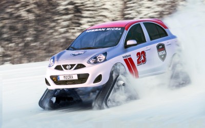 Ένα Nissan Micra με ερπύστριες