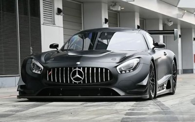 Η Mercedes-AMG GT-RR βρυχάται (video)