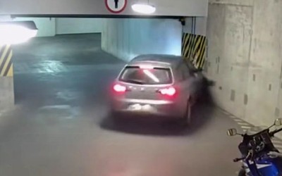 Μεθυσμένος οδηγός τα έκανε όλα ίσιωμα (video)