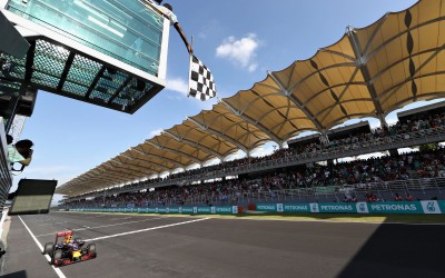 F1: Ανατρεπτικός ο αγώνας στην Μαλαισία!