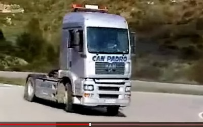 Τράκτορας drift-άρει σαν Silvia (VIDEO)