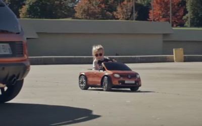 Twingo GT και για πιτσιρίκια (video)