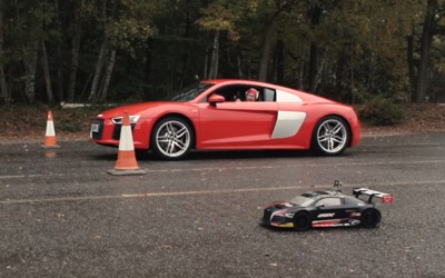 Αληθινό Audi R8 εναντίον R8 R/C (video)