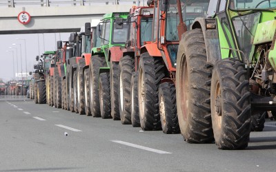 Συνεχίζονται τα μπλόκα των αγροτών